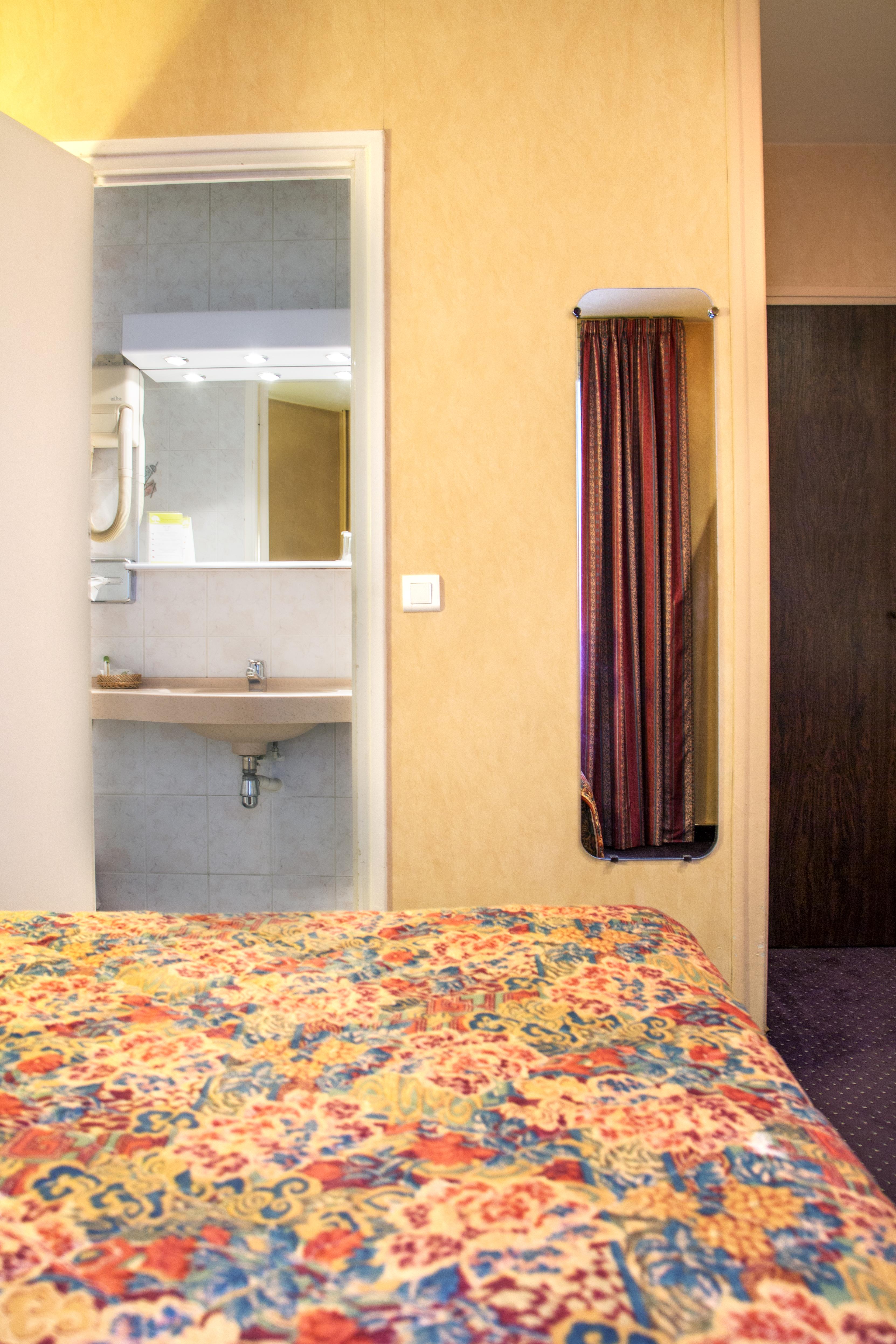 Hotel Terminus Montparnasse Paris Eksteriør bilde