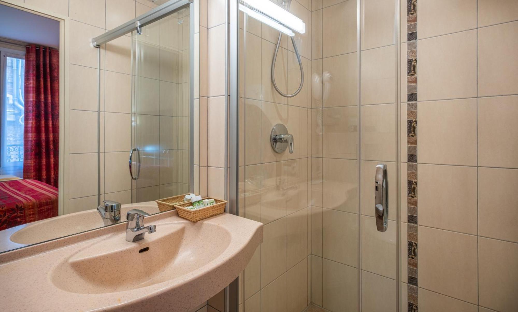 Hotel Terminus Montparnasse Paris Eksteriør bilde